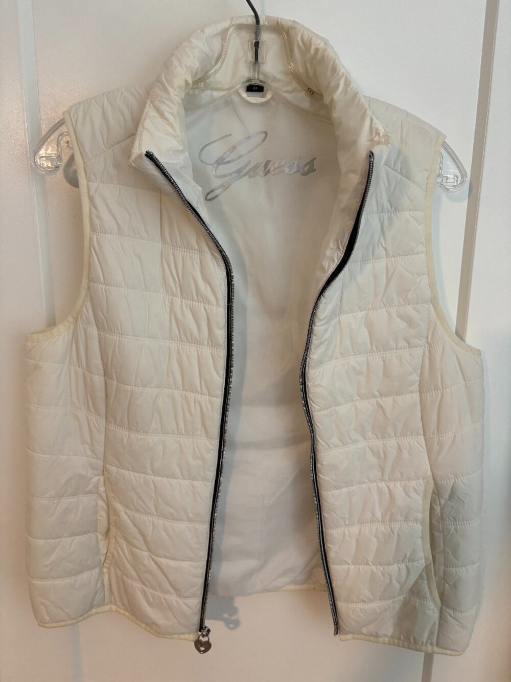 Guess Off-White Quilted Zip Vest with Heart Logo – Medium - Pre-owned